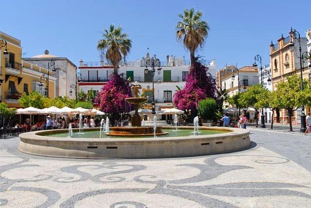 Convento De La Victoria Junto Al Cabildo Con Wifi Y Parking Gratis Apartment Sanlucar de Barrameda Bagian luar foto